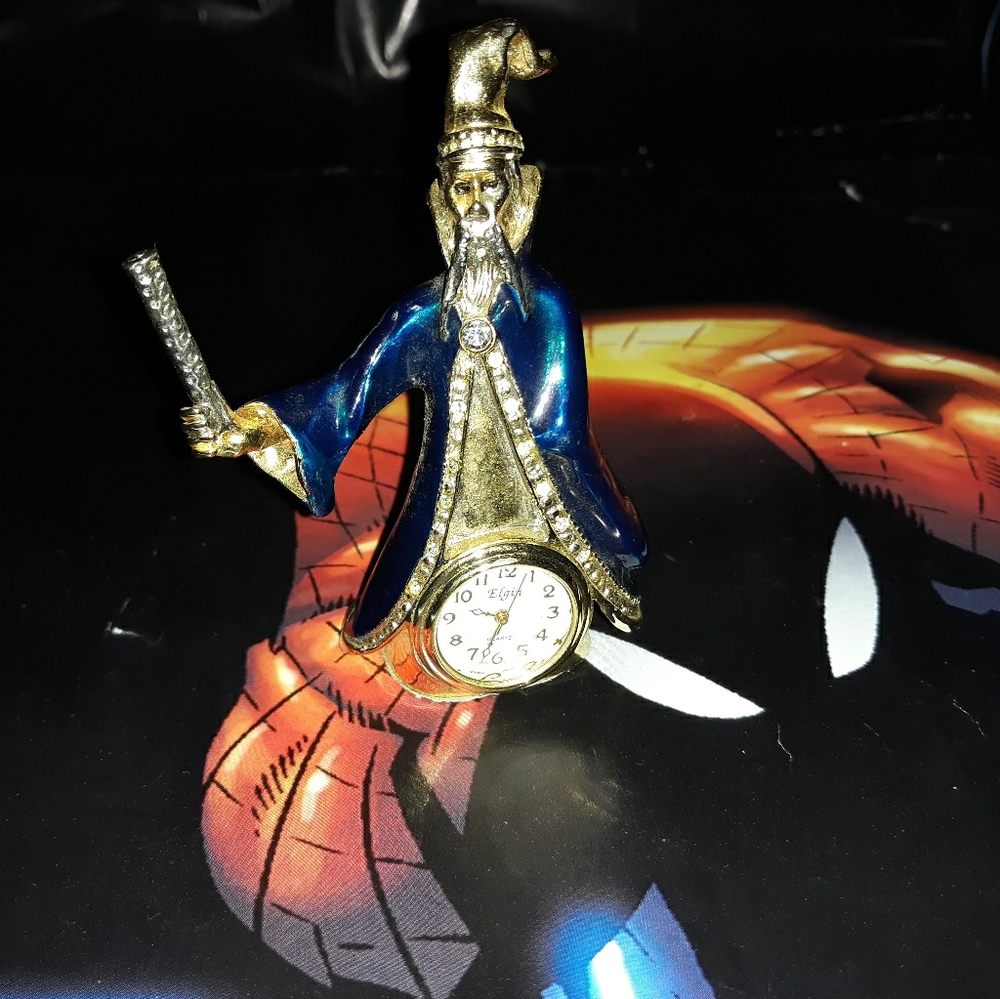 Elgin Quartz Wizard Figurine Clock